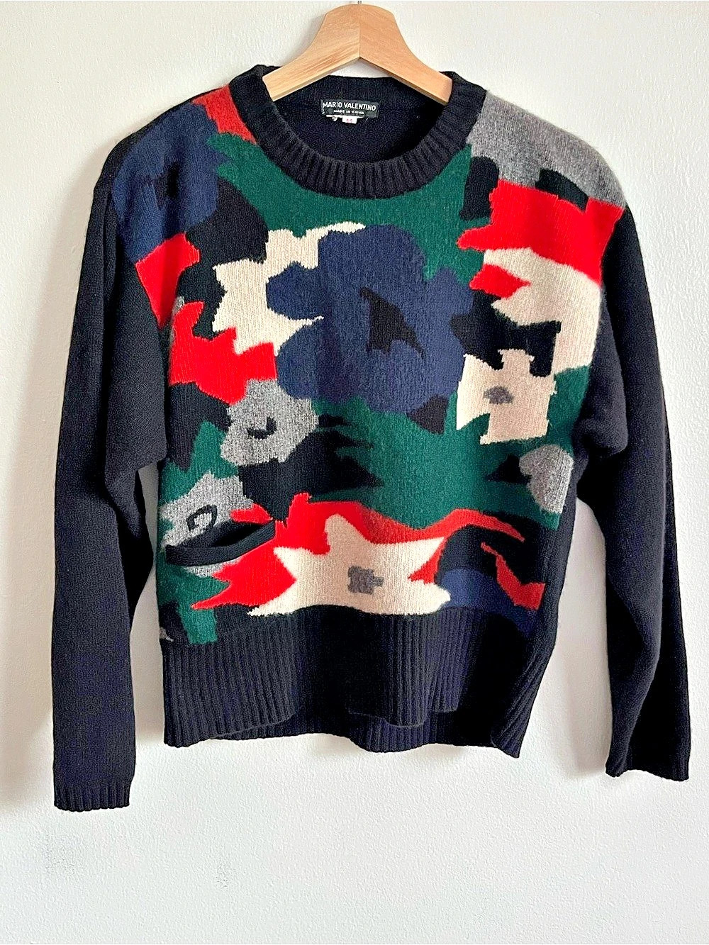 Mario Valentino Vintage Abstract Intarsia Knit Crewneck Sweater Front Pocket